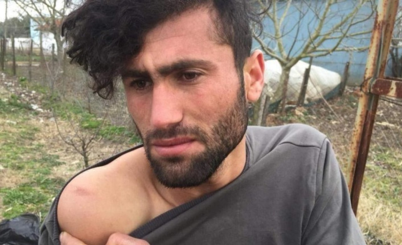 Yunan askerleri göçmenleri döverek zorla Türkiye'ye gönderdi!