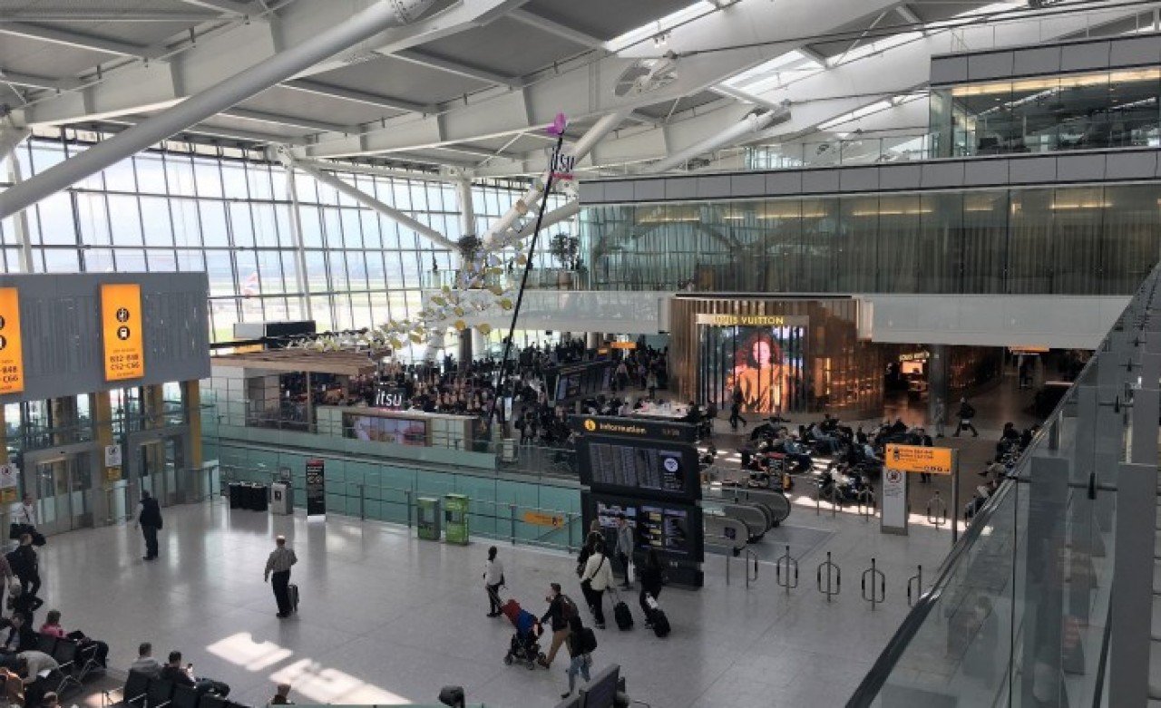 5 Türk Heathrow Havalimanı'nda mahsur kaldı