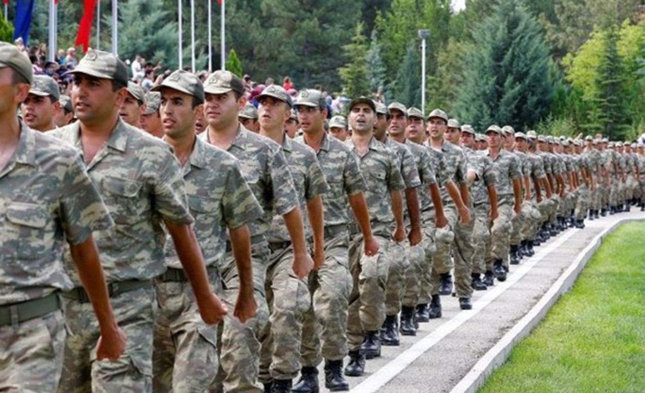 Milli Savunma Bakanı Akar,  binlerce askeri ilgilendiren kararı açıkladı