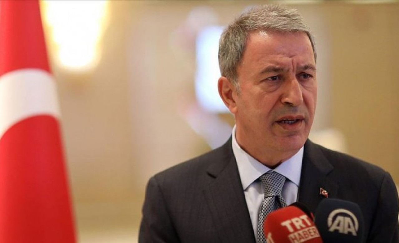 Bakan Hulusi Akar: 1 askerimiz şehit oldu,  9 askerimiz yaralandı