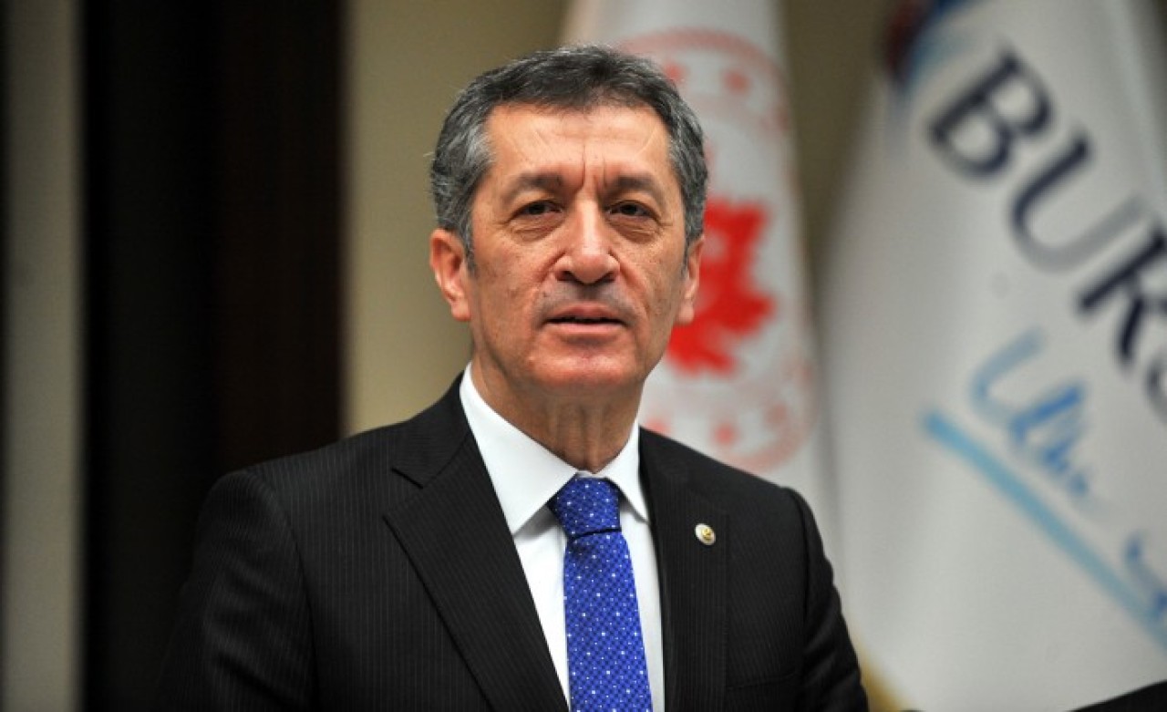 Bakan Selçuk,  uzaktan eğitimin ayrıntılarını açıkladı!