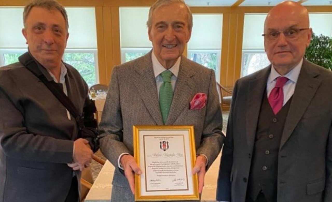 Beşiktaş'a Rahmi Koç desteği