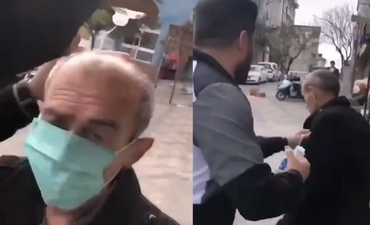 Bu kadarı terbiyesizlik: Yaşlı adama yaptıkları pes dedirtti!