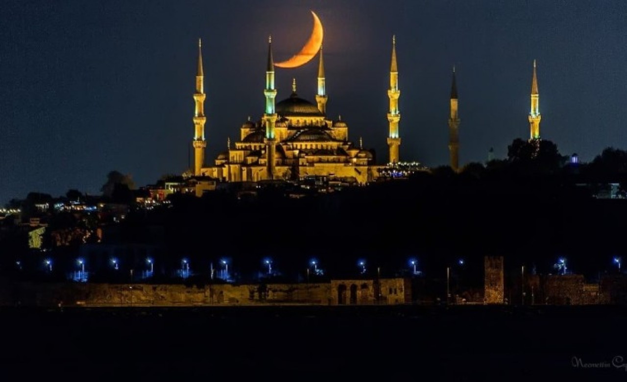 Camilerde Fetih Suresi okunacak