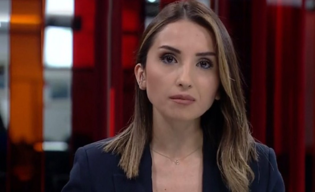 CNN Türk spikeri,  koronavirüs vakasının hangi şehirde olduğunu ağzından kaçırdı!