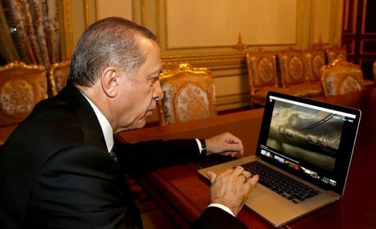 Cumhurbaşkanı Erdoğan'dan görüntülü çağrı: Devlet görevinin başındadır