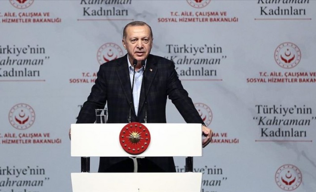 Cumhurbaşkanı Erdoğan: Göçmenlere sen de kapıları aç,  yükten kurtul