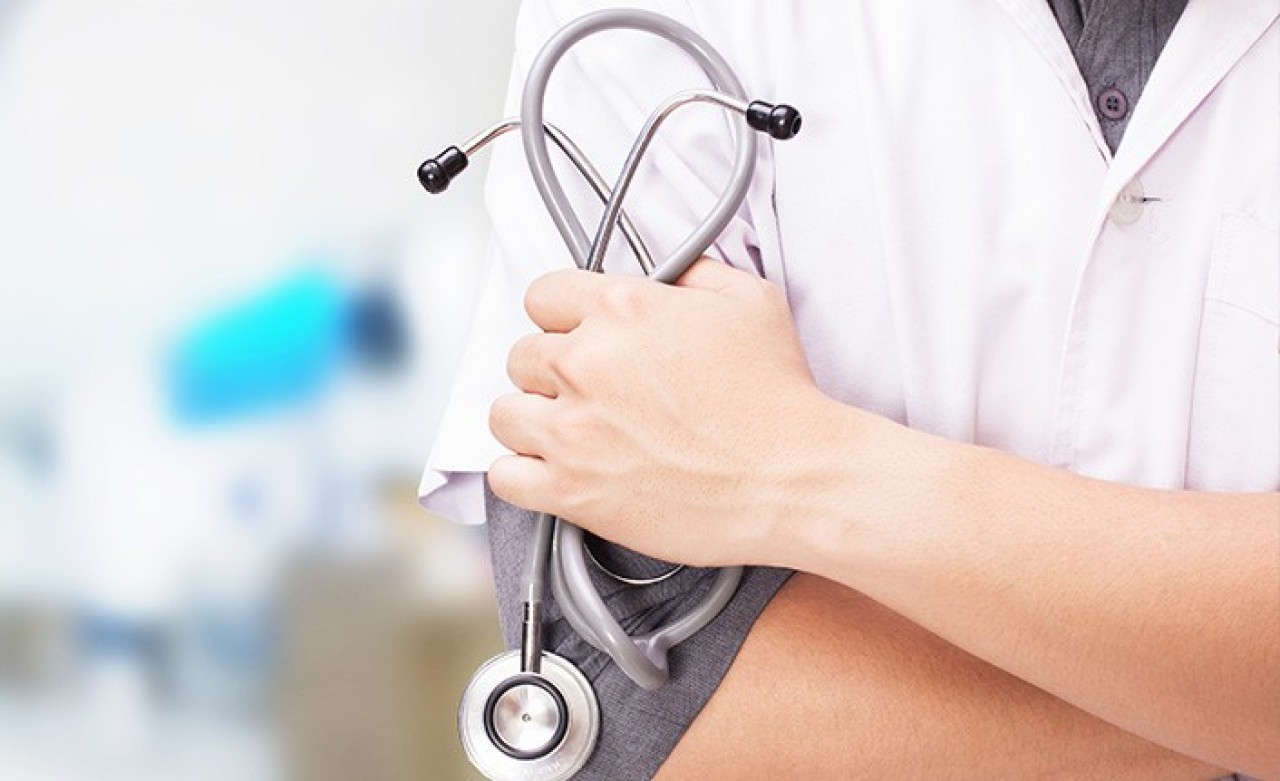 Doktorla tartışan hastaya 'balon' cezası