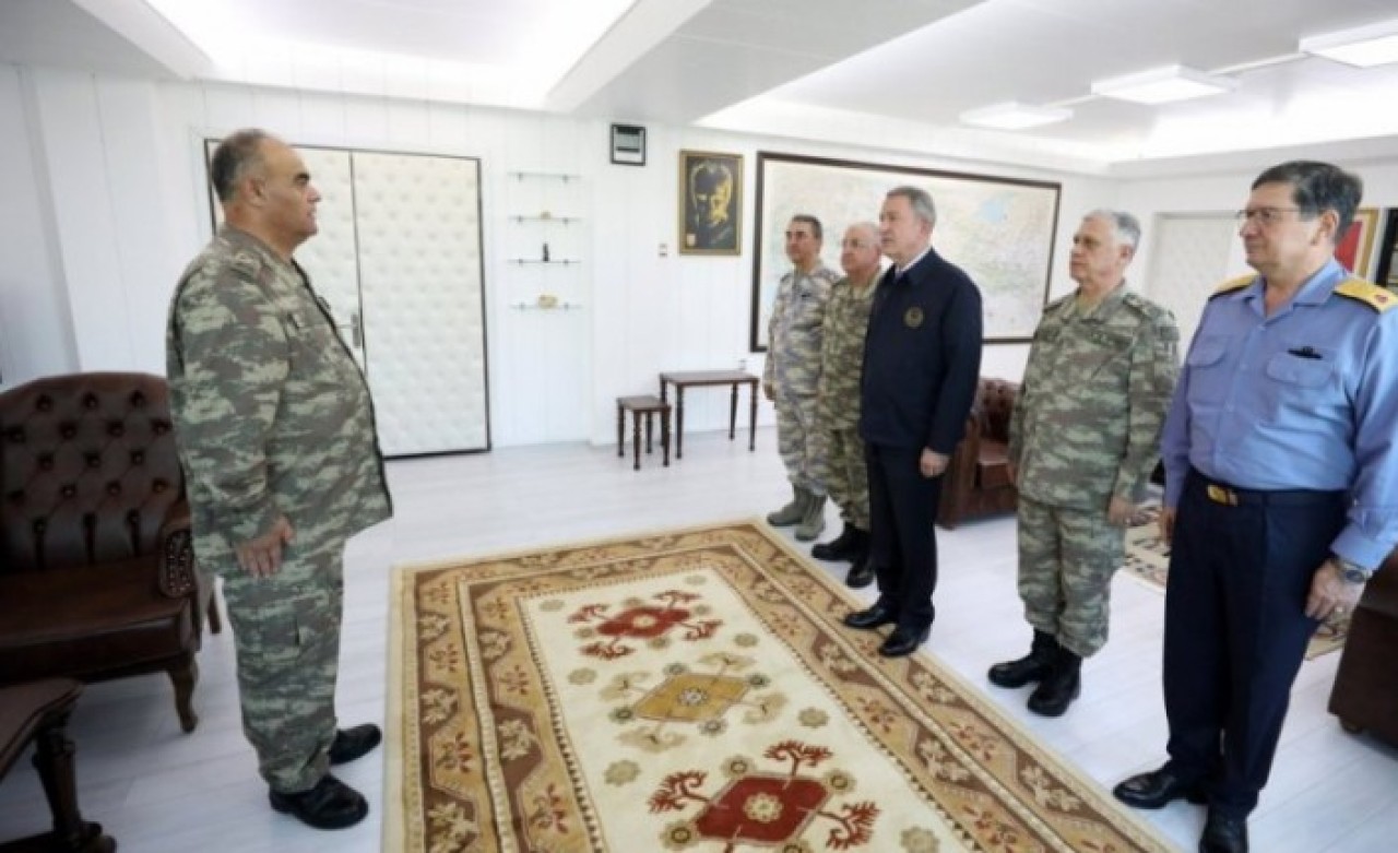 Hulusi Akar,  Bahar Kalkanı Harekatı'nı yönetecek komutanı açıkladı