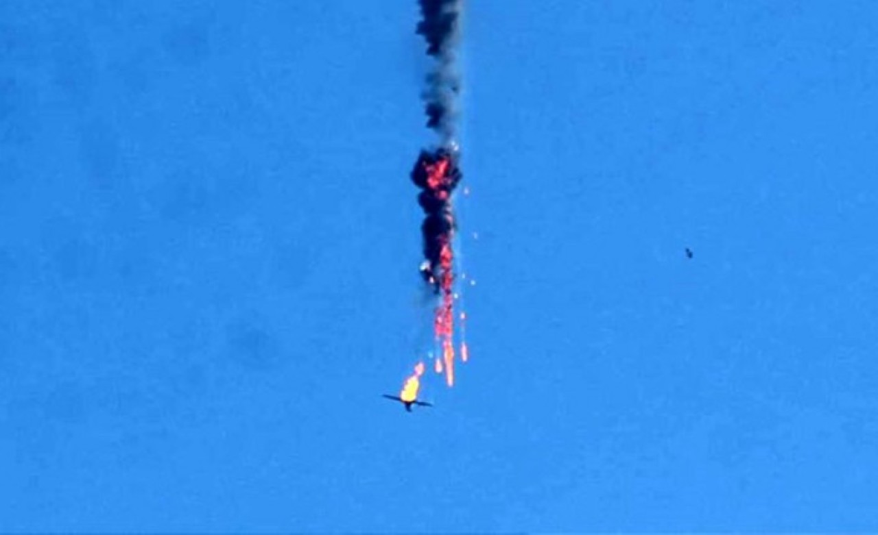 İdlib'de Esad rejimine ait uçak düşürüldü