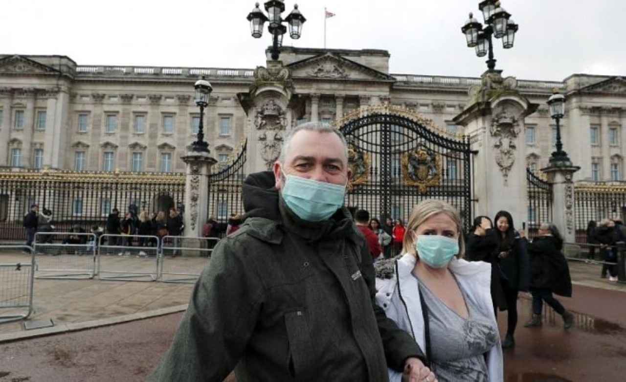 İngiltere'de koronavirüs nedeniyle ücretlerin yüzde 80'ini devlet ödeyecek