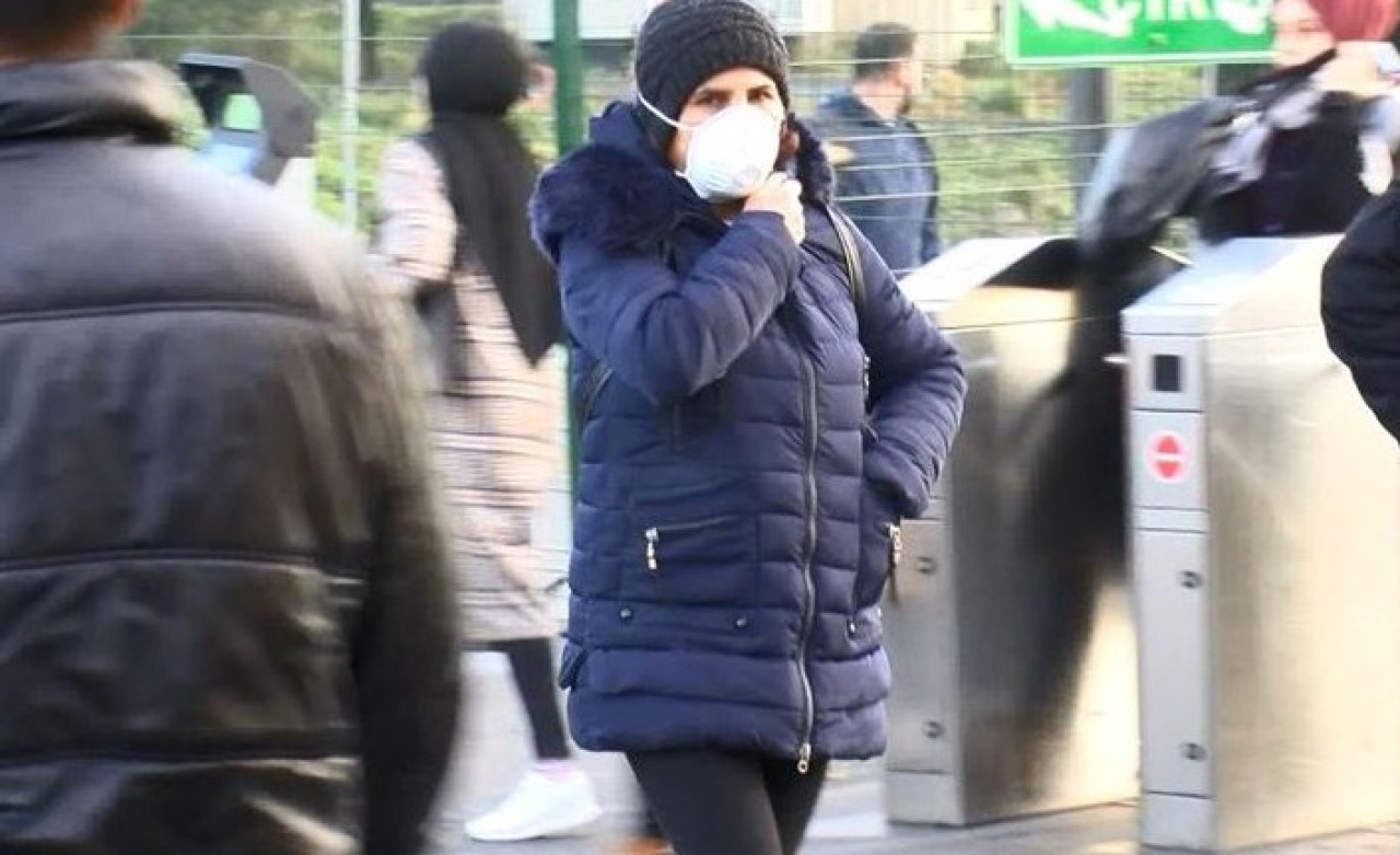 İstanbul'da bu sabah: Koronavirüs geldi,  vatandaşlar böyle önlem aldı
