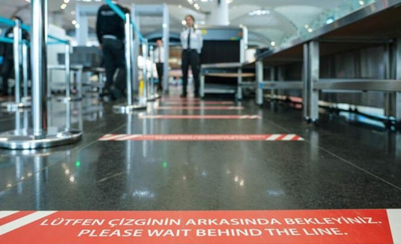 İstanbul Havalimanı'nda yeni uygulama: Kırmızı bant çekildi