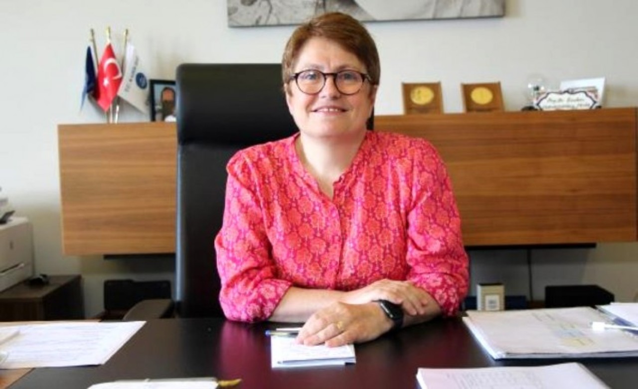 Kadir Has Üniversitesi'nin rektörü,  eşi ve oğlu koronavirüse yakalandı