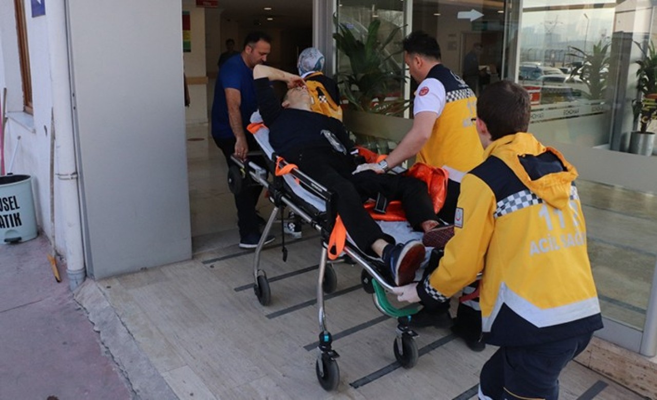 Kemerine delik açmaya çalışan lise öğrencisi dehşeti yaşadı!