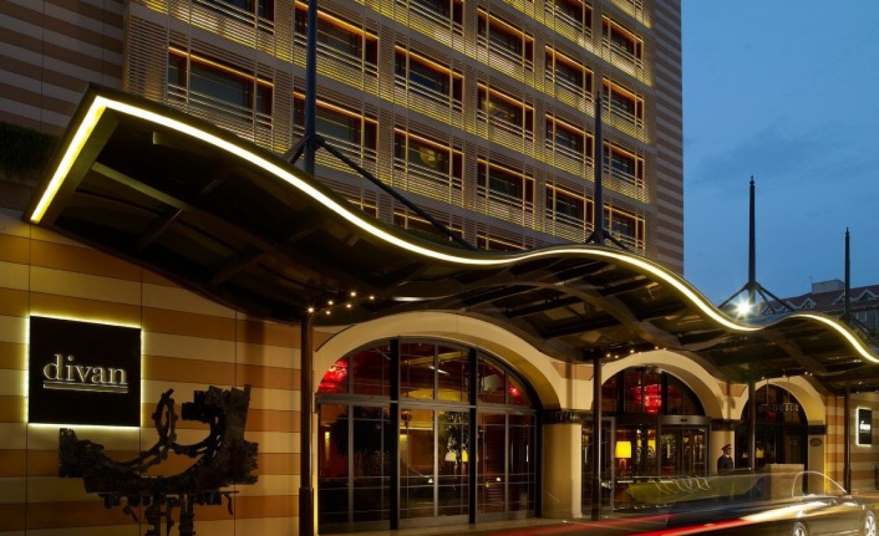 Koç Holding Divan Otelleri'ni sağlık çalışanlarına açtı!