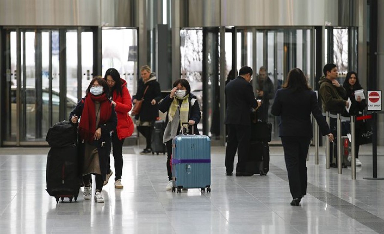 Evde koronavirüs karantinasına uymayanlara para ve hapis cezası!