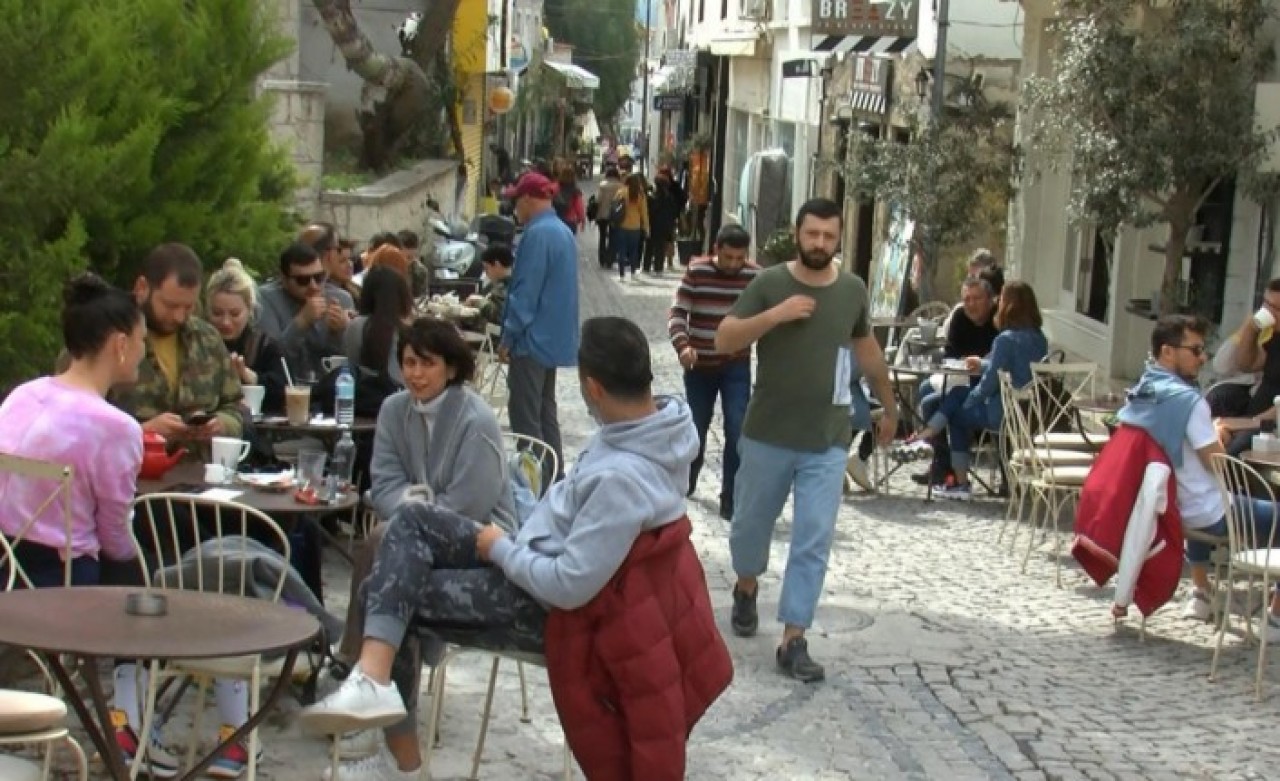 Koronavirüs korkusundan tatil beldelerine akın ettiler!