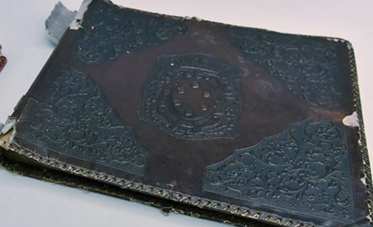 Nazilerin fotoğraf albümü bulundu: İnsan derisiyle kaplanmış!