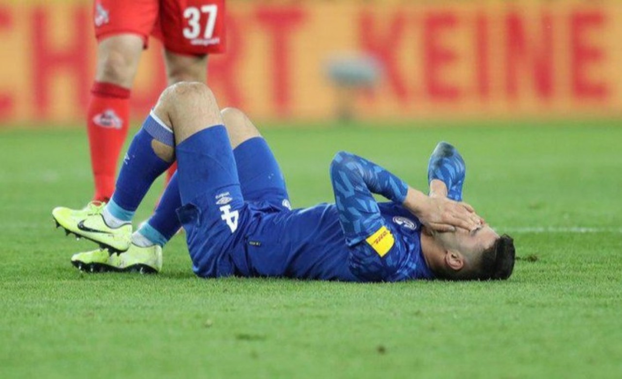 Ozan Kabak hastaneye kaldırıldı