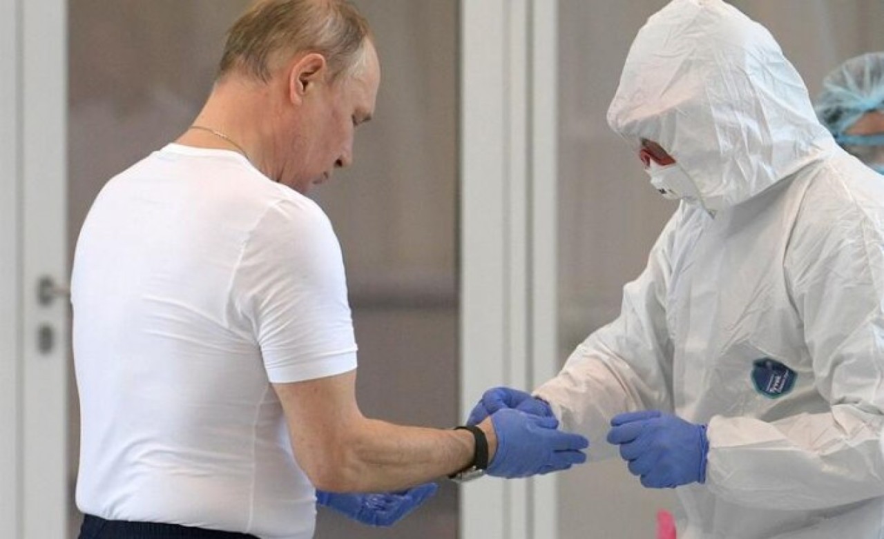 Putin'e koronavirüs şoku