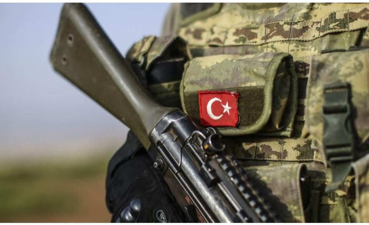 Rejim güçlerinin açtığı ateş sonucu 2 asker şehit oldu 6 asker yaralandı