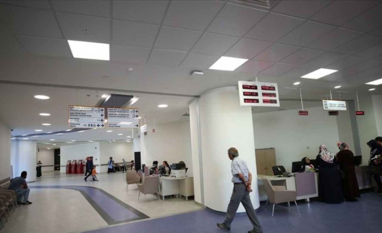 Sağlık Bakanlığı'ndan flaş karar: Tüm vakıf ve özel hastaneler salgın hastanesi oldu