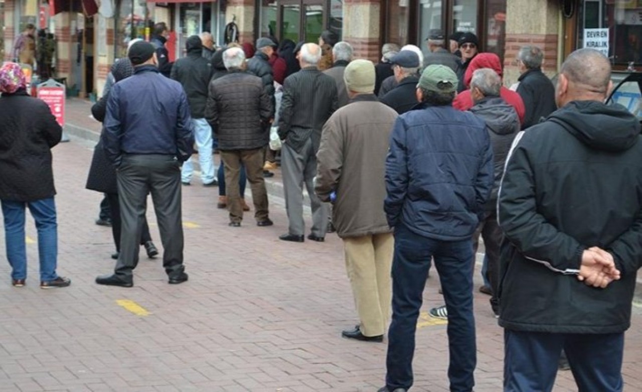 Satılıyorsa ucuz yumurta,  vız gelir korona!