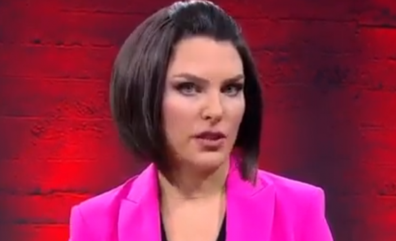 Show TV ana haber spikeri Ece Üner'den koronavirüs tepkisi: "Sorsak hepimiz müslümanız"