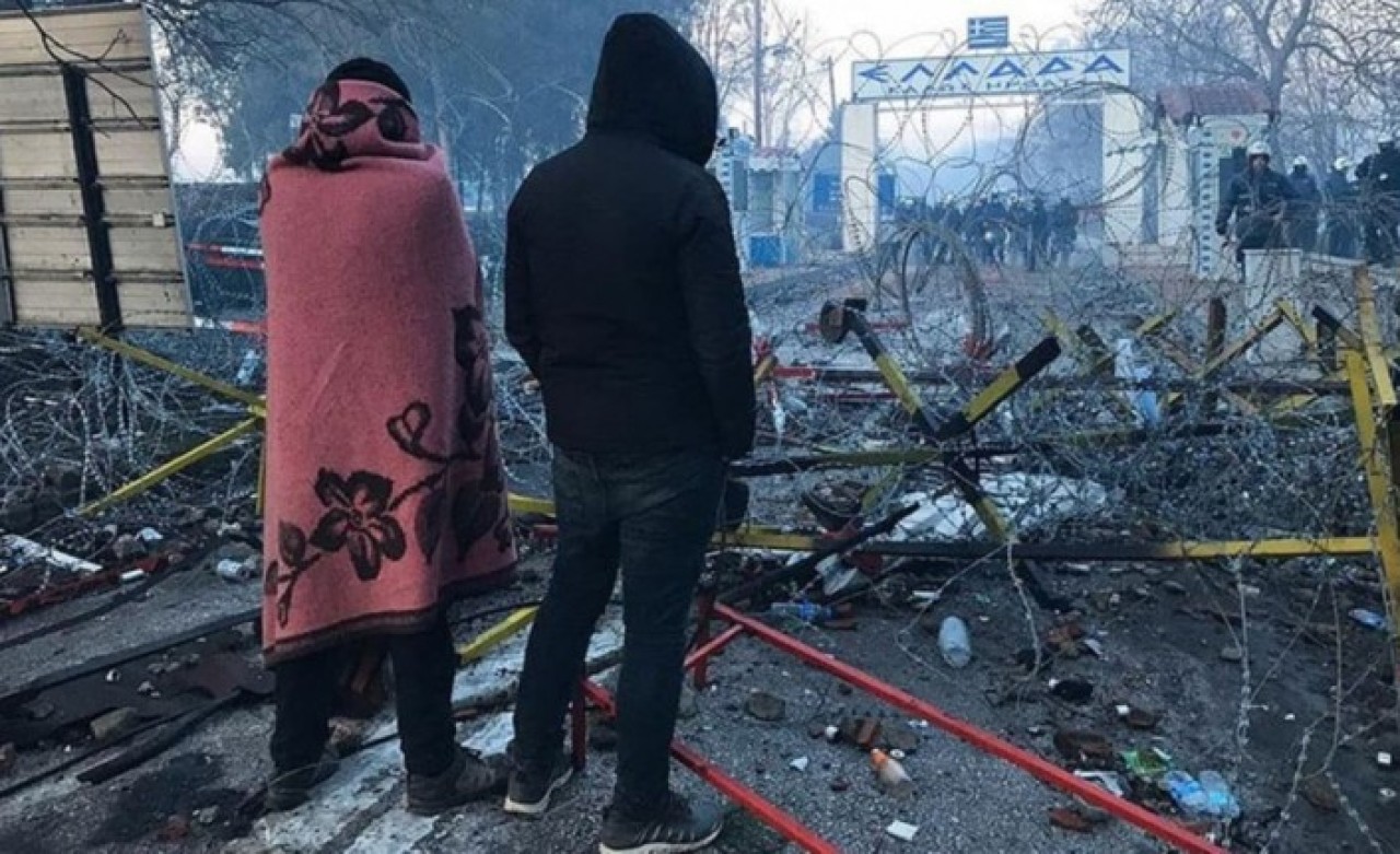 Soylu'dan Yunanistan'a mülteci çağrısı: 'Türkiye 4 milyon Suriyeliye ev sahipliği yaptı!'