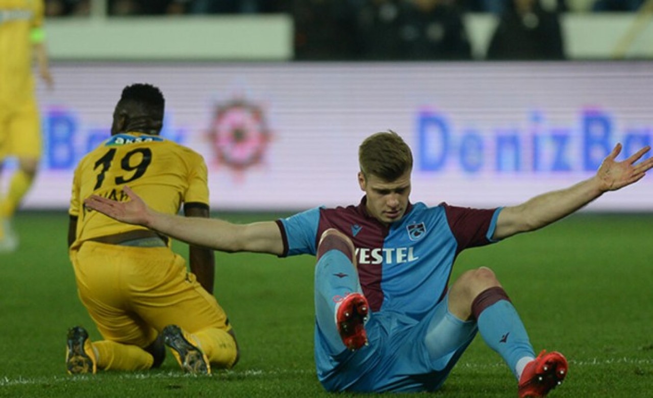 Trabzonspor'da Sörloth şoku