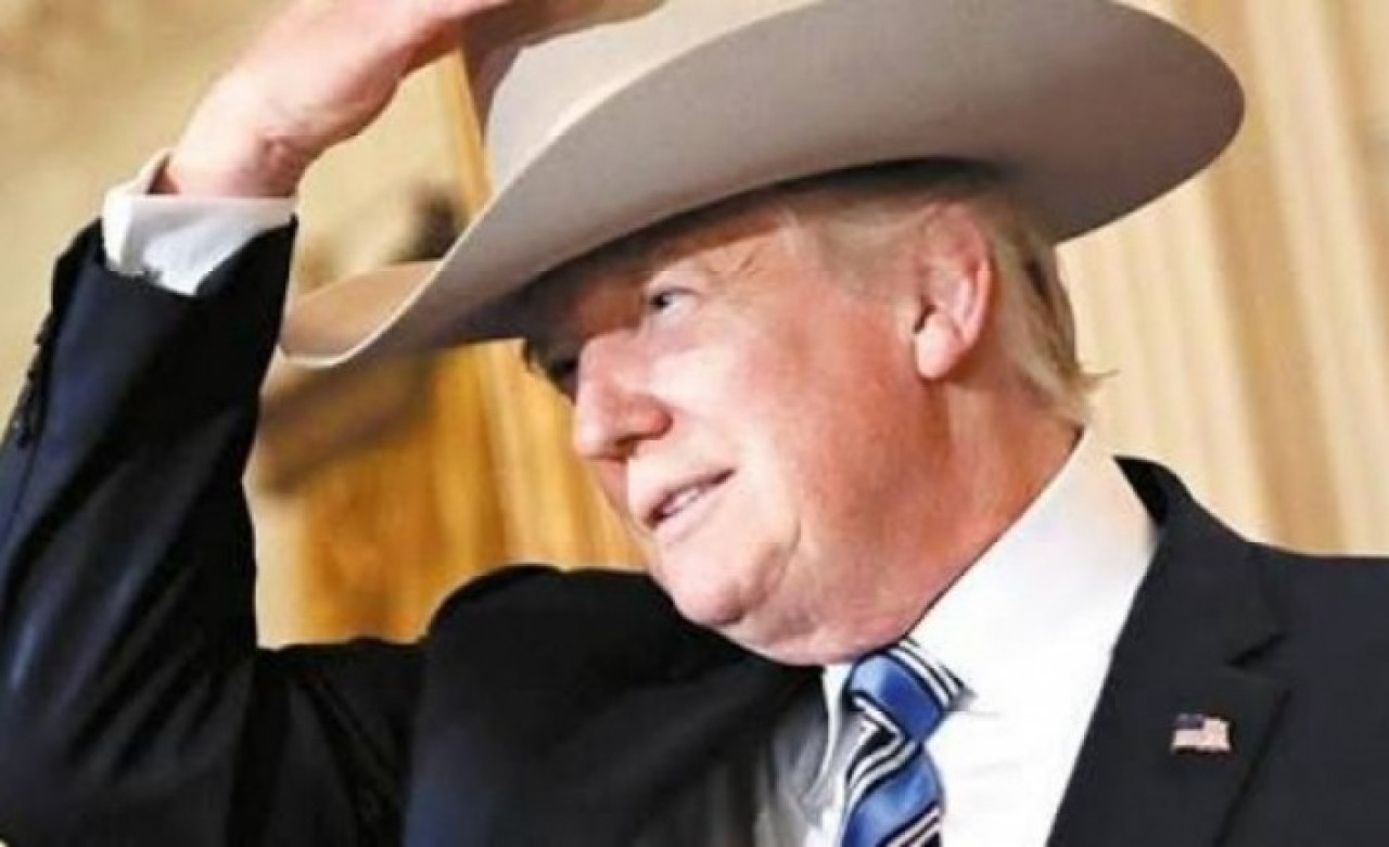 Trump'a ağır laflar: 19. yüzyılın ırkçı kovboyu,  bayağı,  sefil!