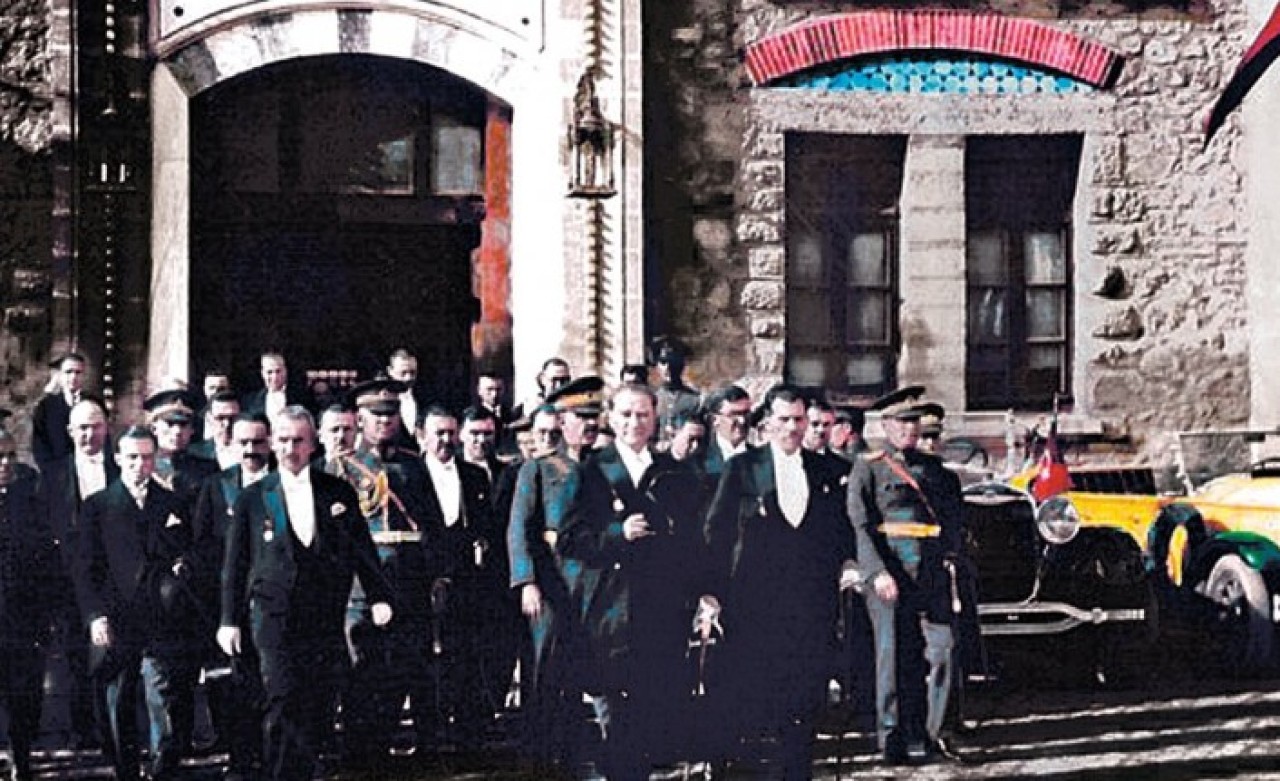 23 Nisan kutlu olsun Türkiye: Ne Mutlu Türk'üm diyene