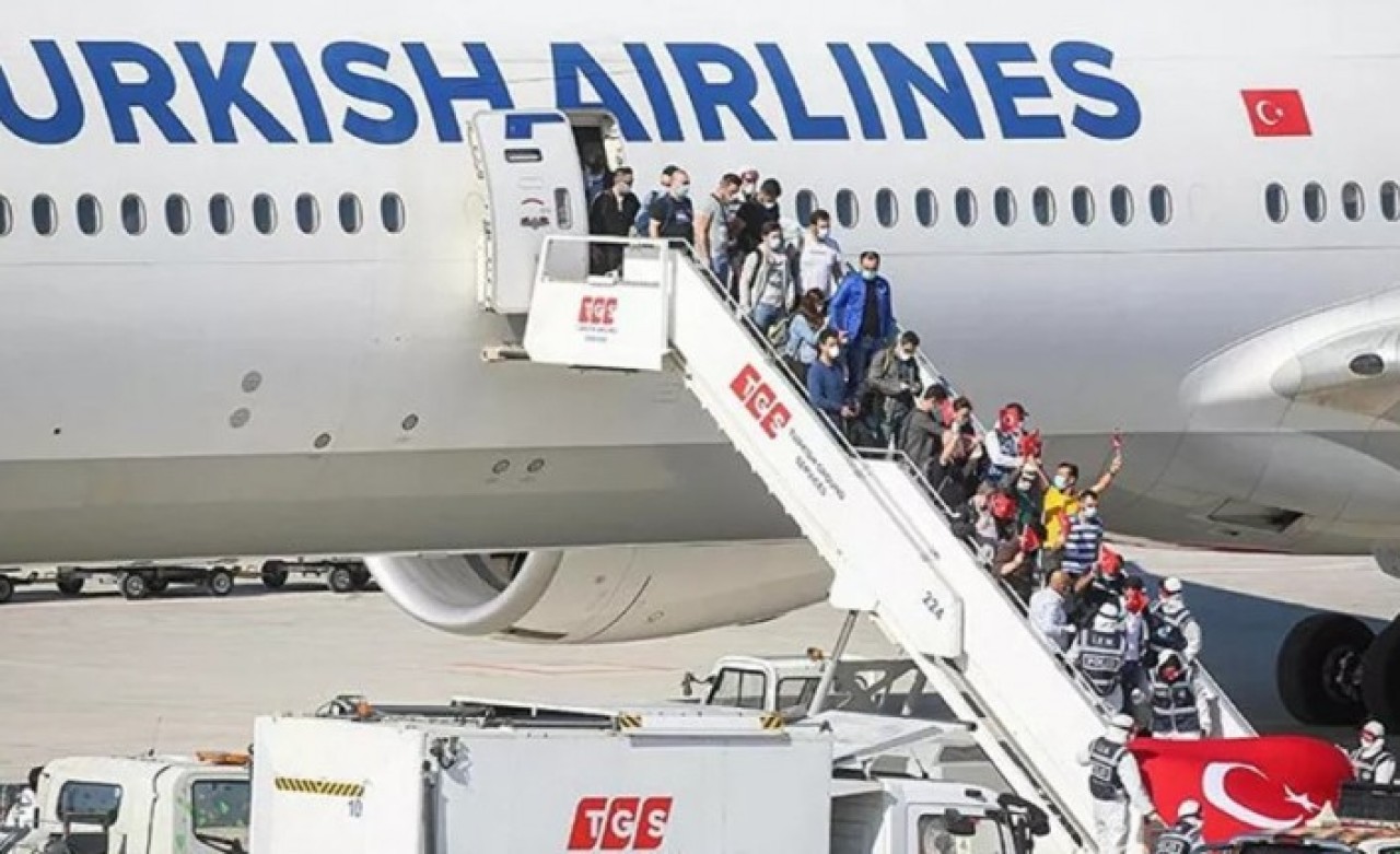 5 bin 284 Türk vatandaşı daha tahliye edildi