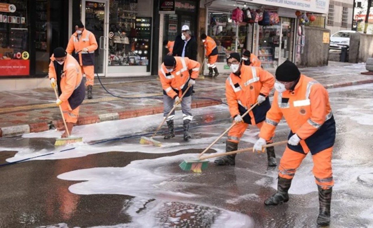 Afyonkarahisar Belediyesi'nden 'Afyonu dımıl dımıl yuduk' paylaşımı