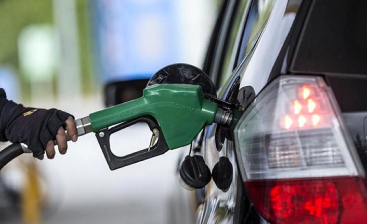 Araç sahiplerine kötü haber: Benzine büyük zam geliyor!