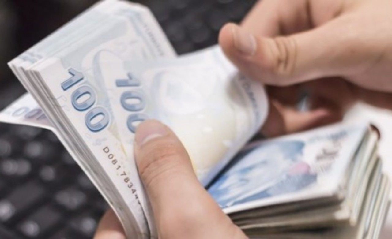 Bakan Selçuk: 1000 liralık nakit destek ödemeleri başladı