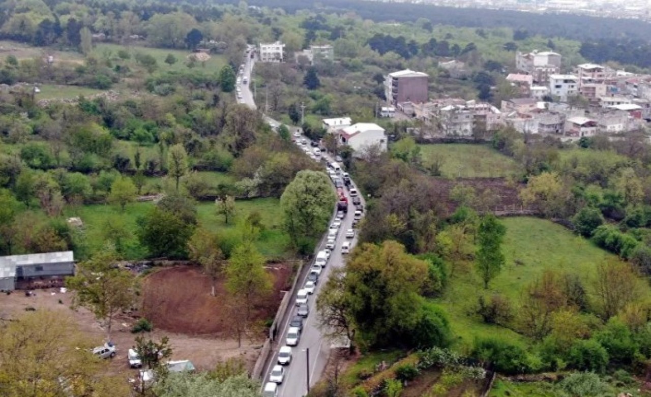 Bursa'da yasak öncesi kilometrelerce su kuyruğu