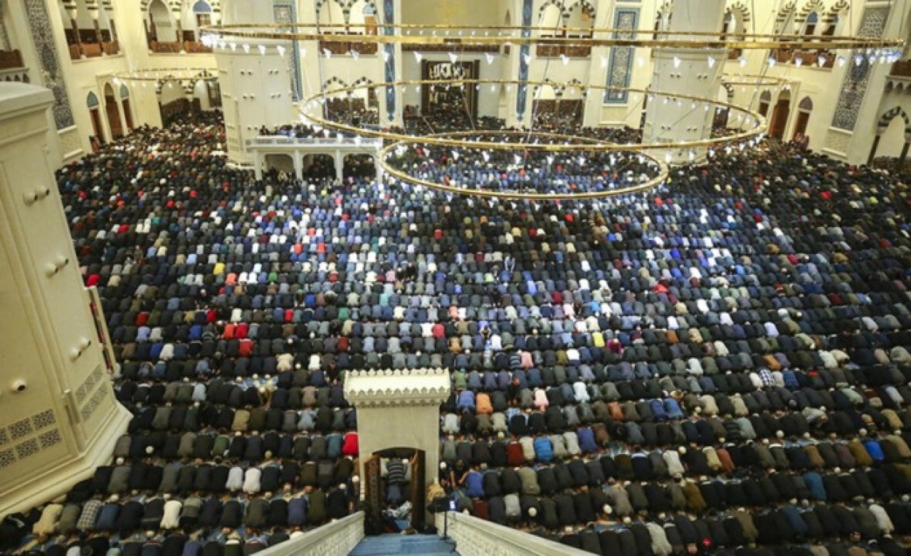 Diyanet İşleri Başkanı Erbaş yanıtladı: Camiler bu gece açılacak mı?