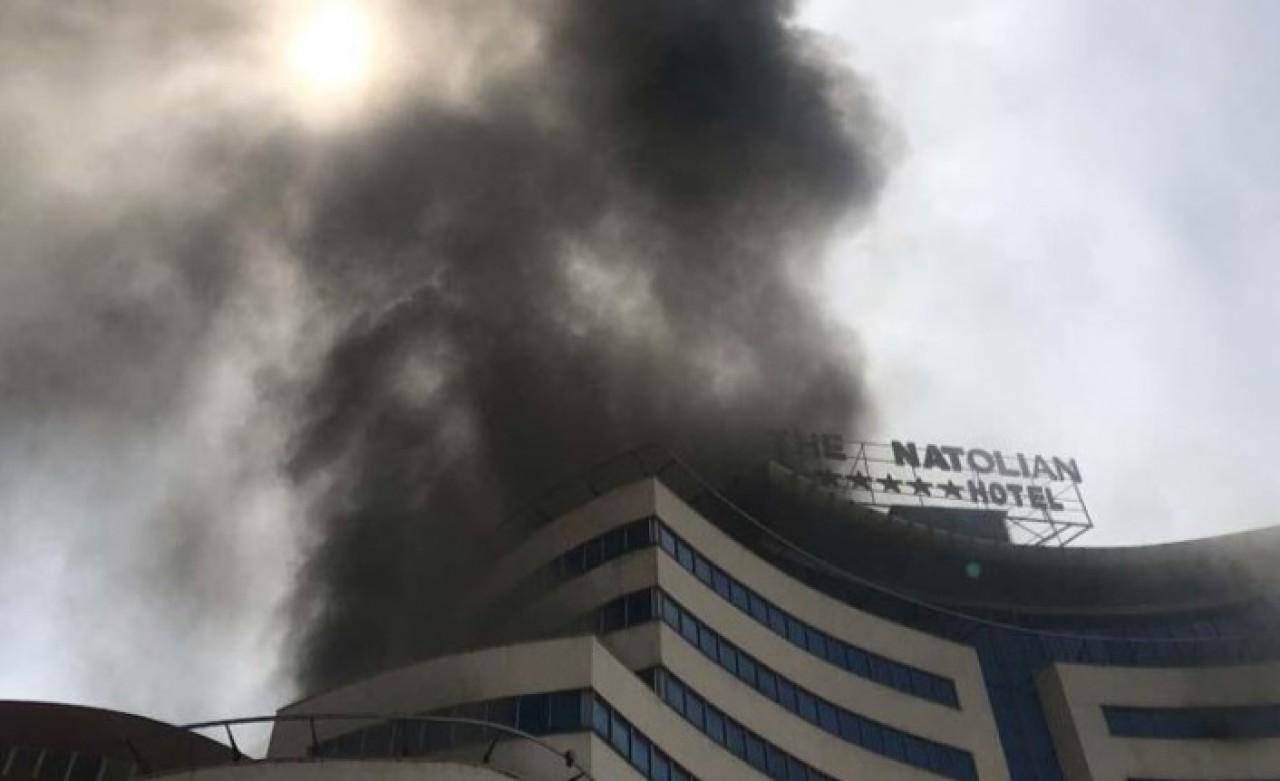 Gaziantep'te 11 katlı otelde yangın