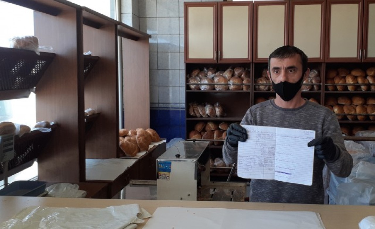 Gizli hayırsever bu sefer ismini verdi: Fırındaki tüm borçları kapattı!