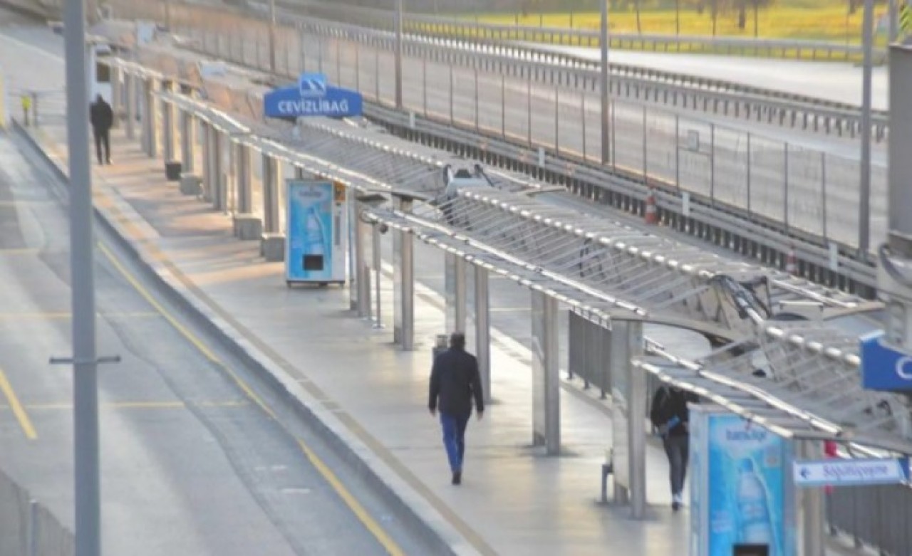 İstanbul koronavirüs sessizliğine büründü!