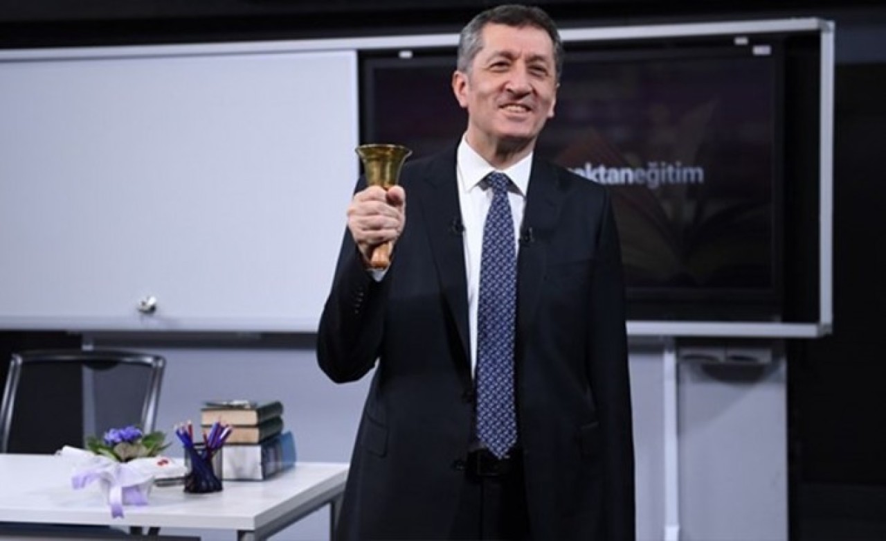 Milli Eğitim Bakanı Selçuk: Öğrencilerimize iyi bir haberim var!