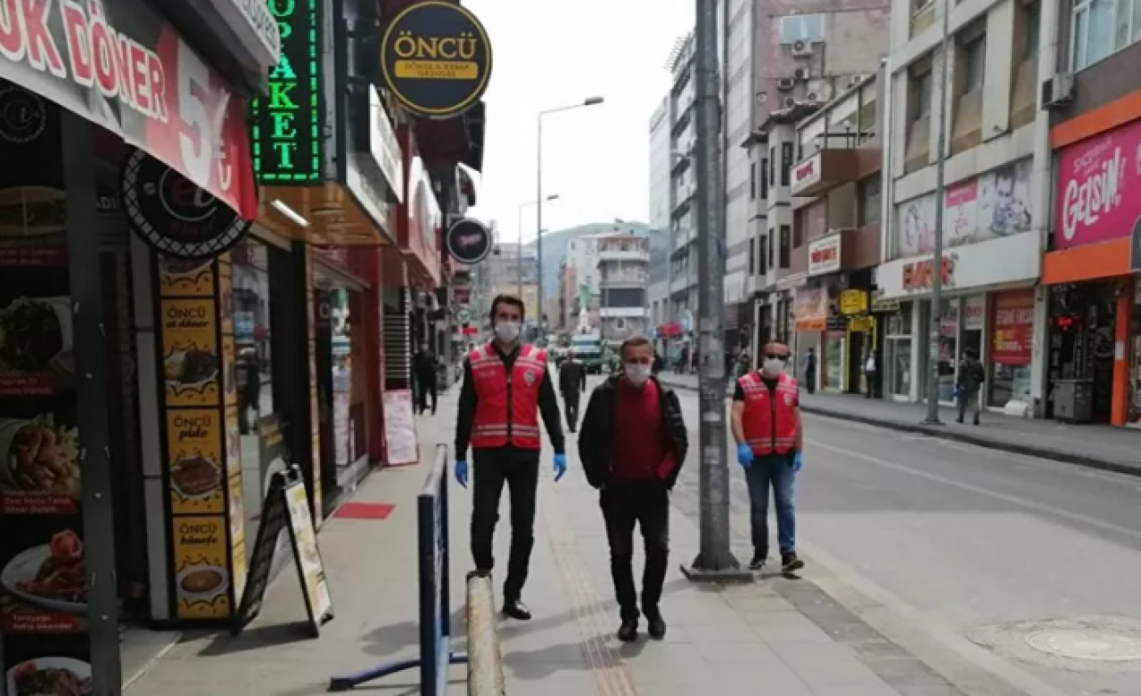 O ilde 1.5 metreden yakın yürüyenlere 3 bin 180'er lira ceza!