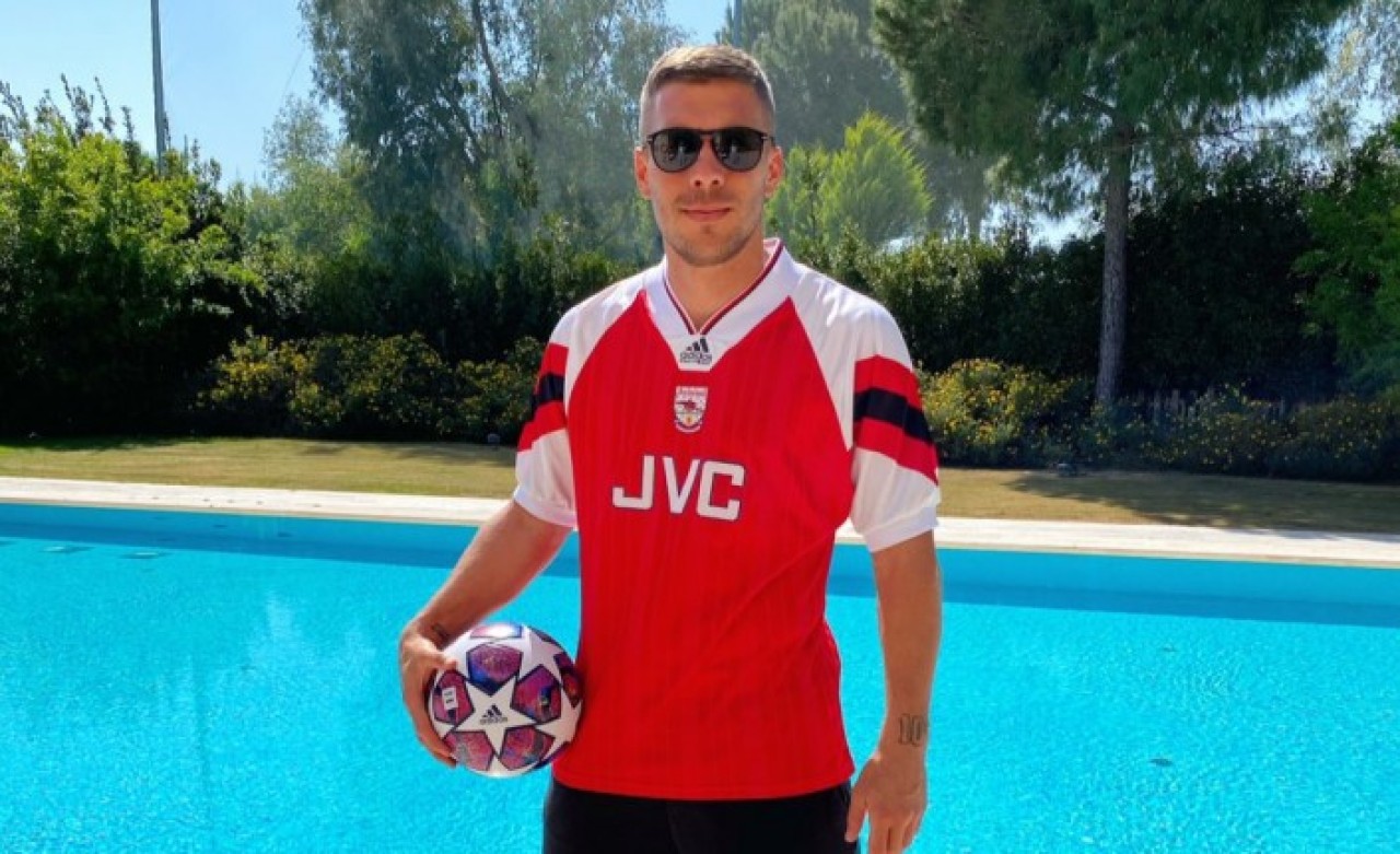 Podolski,  Kırkpınar Başpehlivanı Ali Gürbüz ile yağlı güreşe çıkacak
