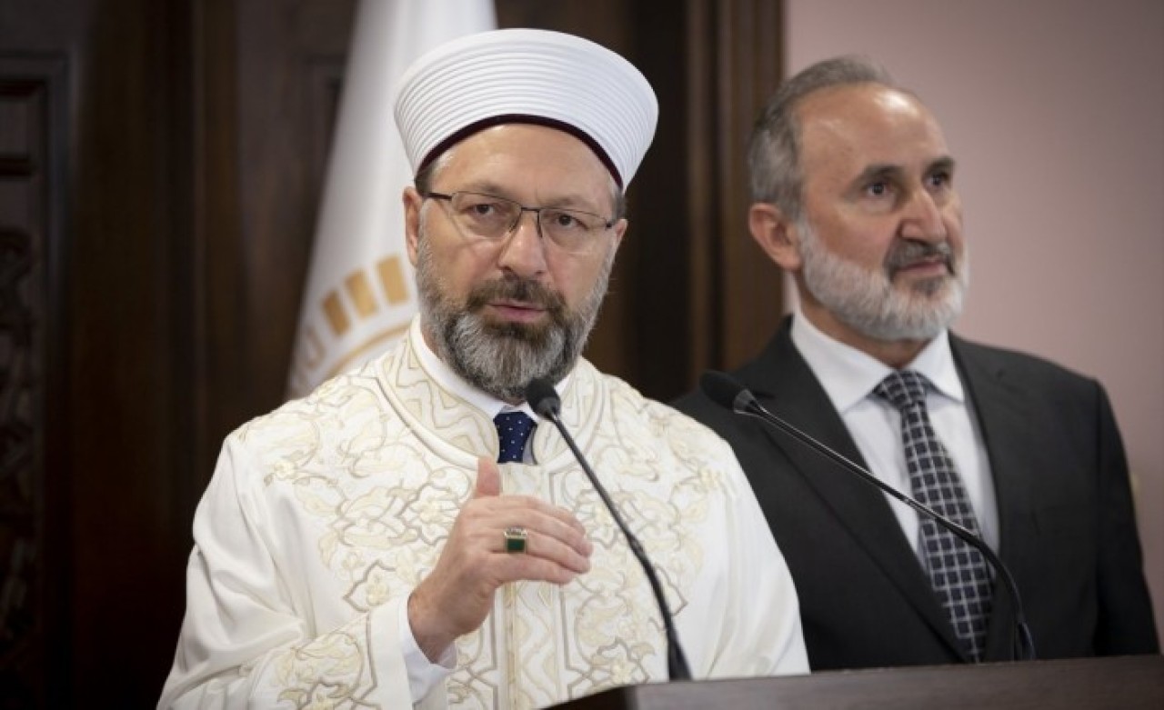 Ramazan'da camiler açılacak mı? Ali Erbaş'tan teravih namazı açıklaması