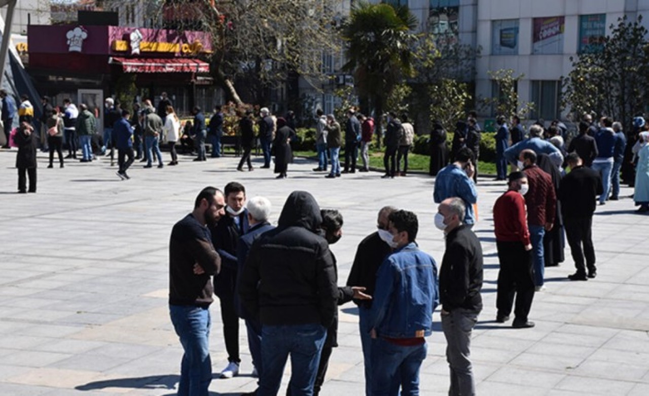 Sokağa çıkma yasağı öncesi vatandaşlar oraya akın etti!