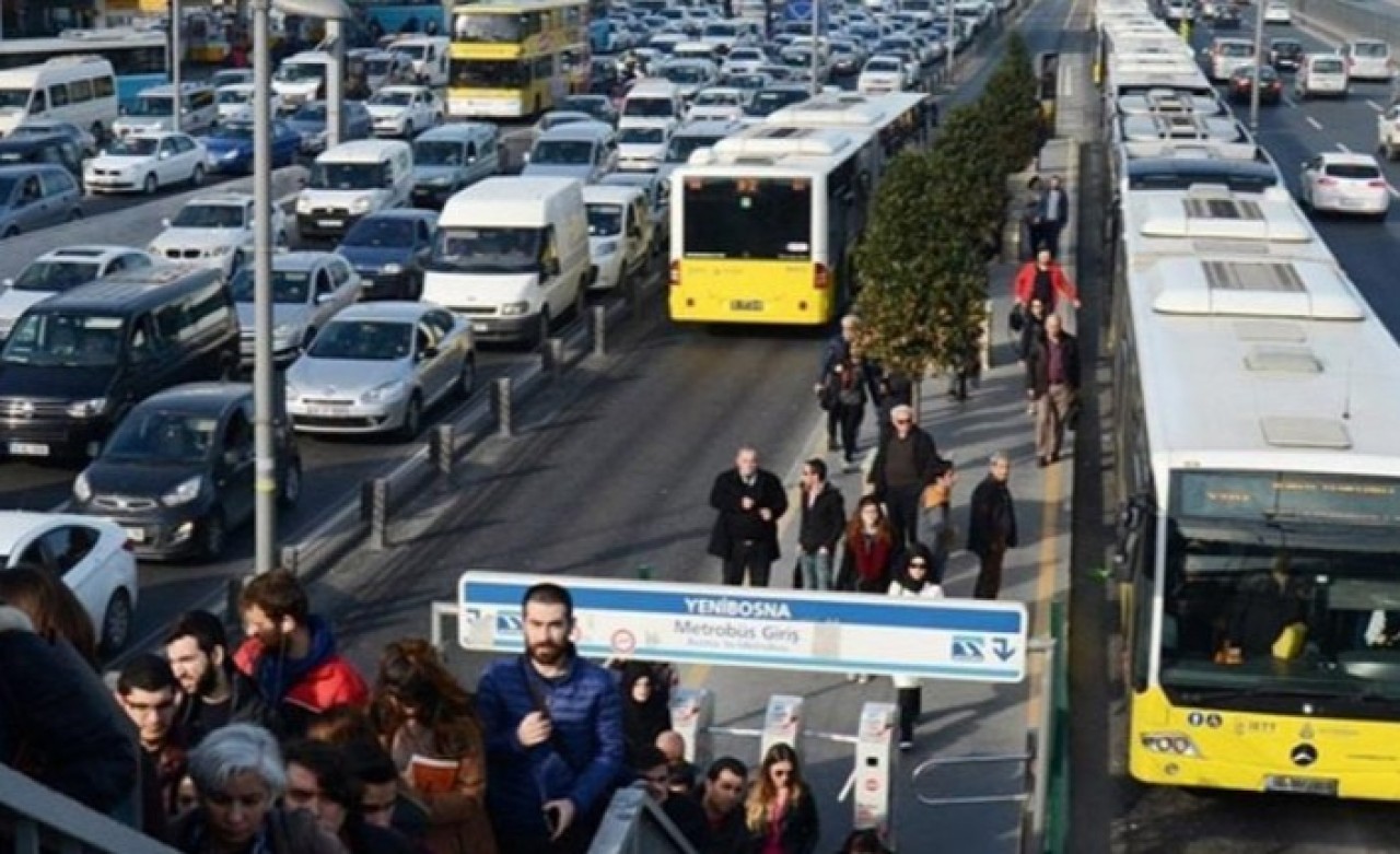 Sokağa çıkma yasağı sırasında İstanbul'da toplu taşıma nasıl olacak?