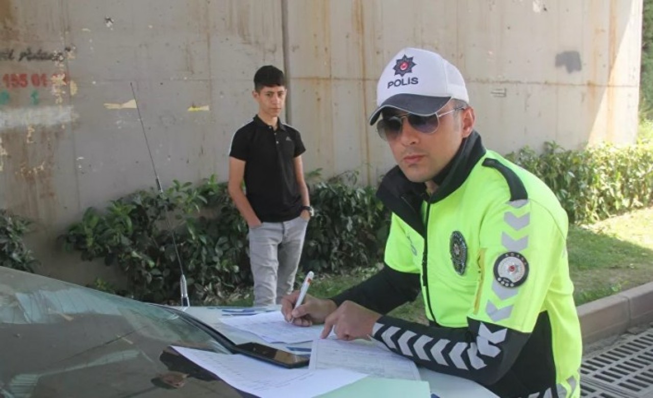 Sokağa çıkma yasağına uymayan genç 'Ceza yemek için çıktım'