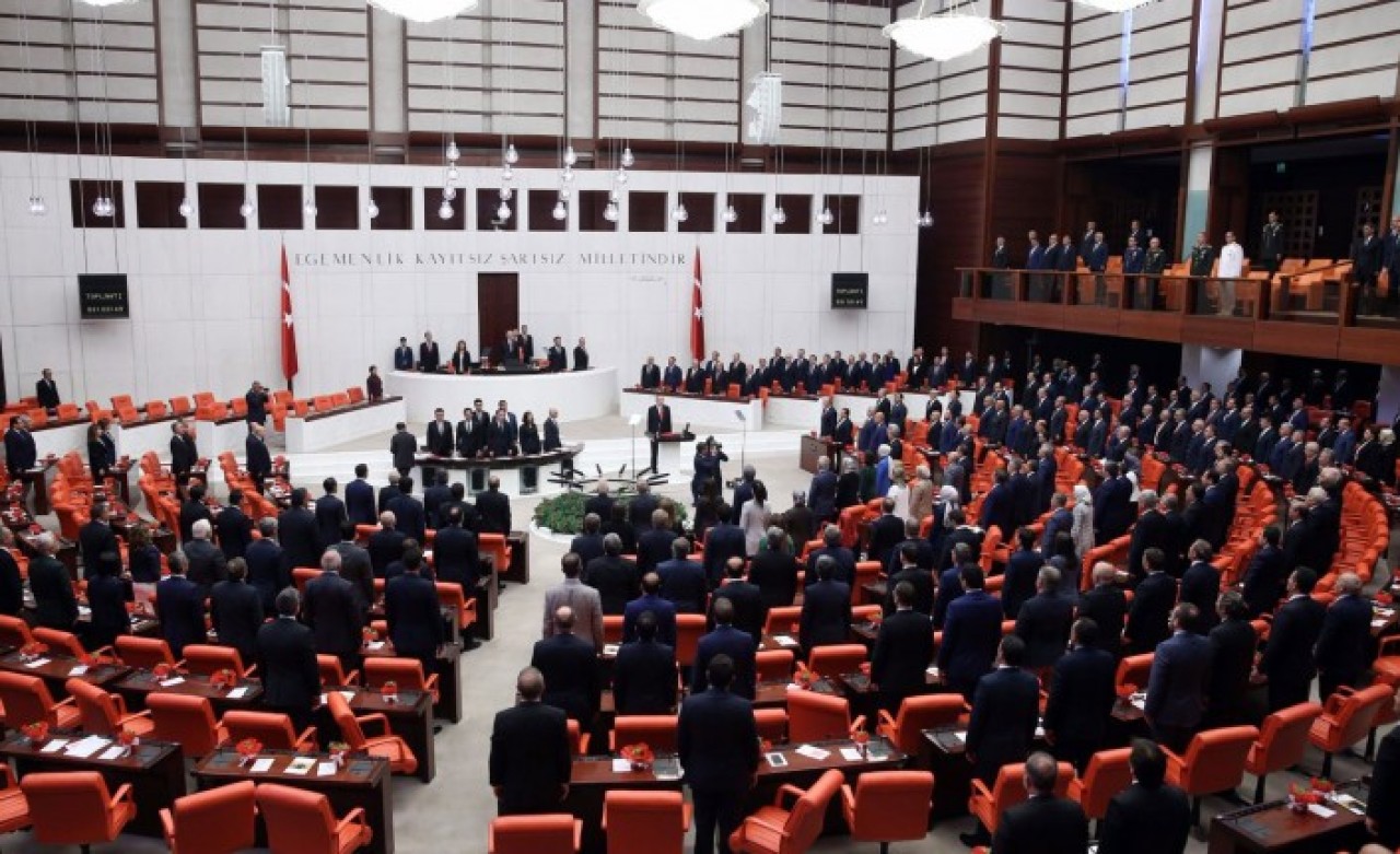 TBMM Başkanı Mustafa Şentop açıkladı: 3 kişide koronavirüs tespit edildi!